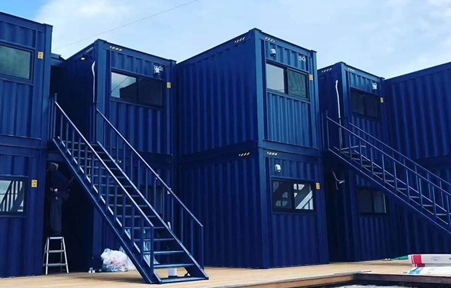 Lancement d'une maison conteneur préfabriquée à deux étages
